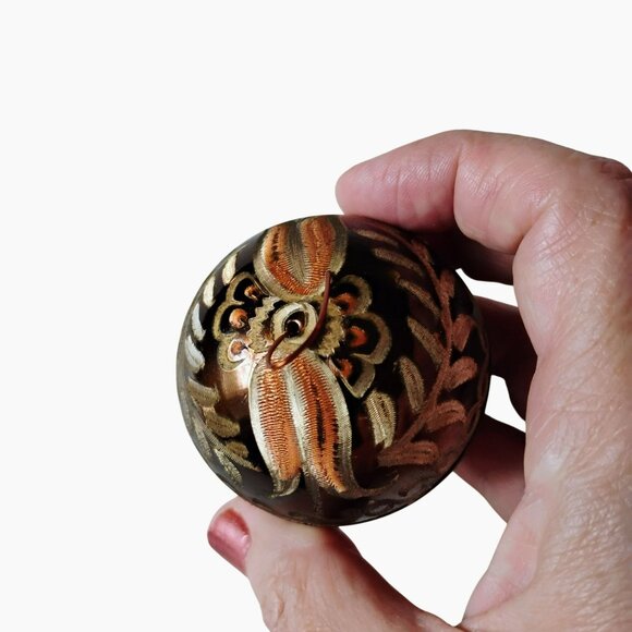 Vintage Hand Engraved Metallic Christmas Ornament With Leaf Design Gold Bronze - Picture 8 of 15